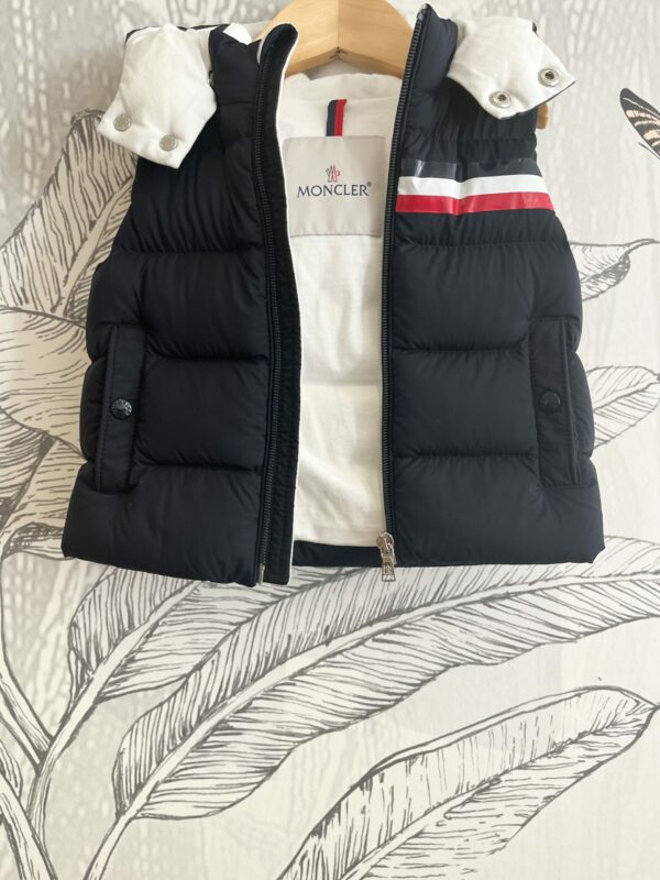Doudoune sans manches Moncler / Taille 12-18 mois – Image 4
