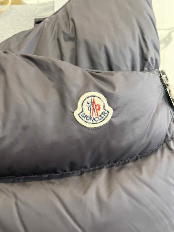 Gigoteuse Moncler / Naissance à 6 mois – Image 2