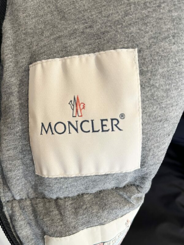 Gigoteuse Moncler / Naissance à 6 mois – Image 4