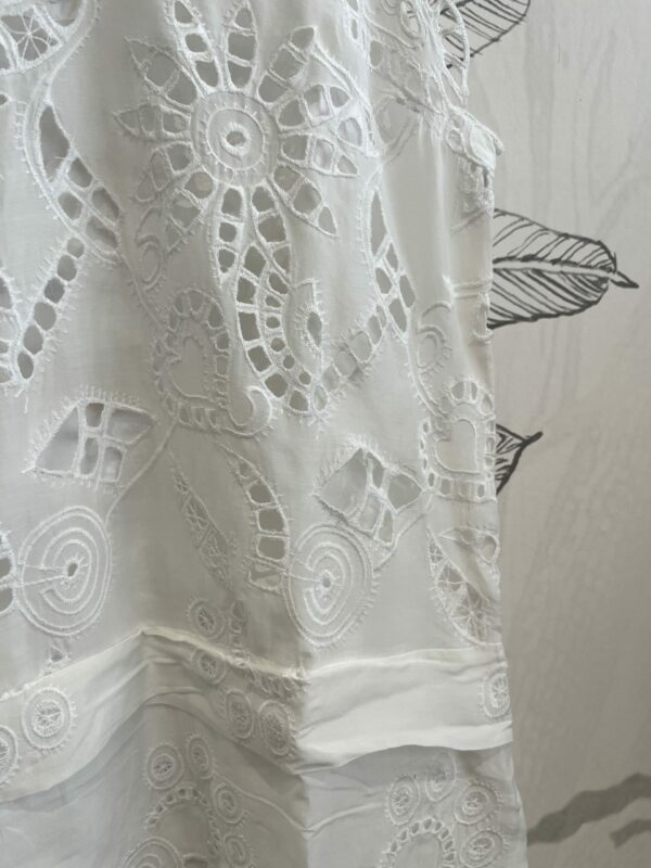 Robe Designers Remix – Image 3