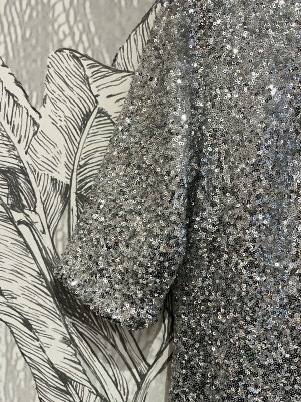 Robe Jones + Jones – Image 3